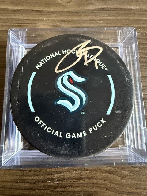 Fanatics Signed Puck RYAN DONATO Seattle Kraken Fanatics COA