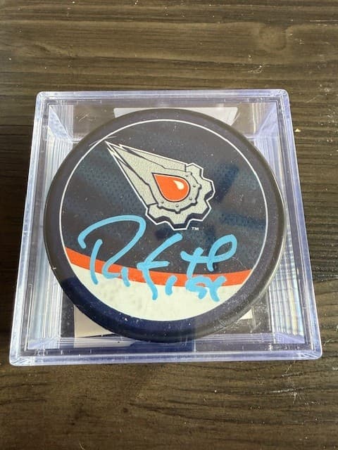 Ryan Smyth Autographed Edmonton Oilers Reverse Retro Hockey Puck